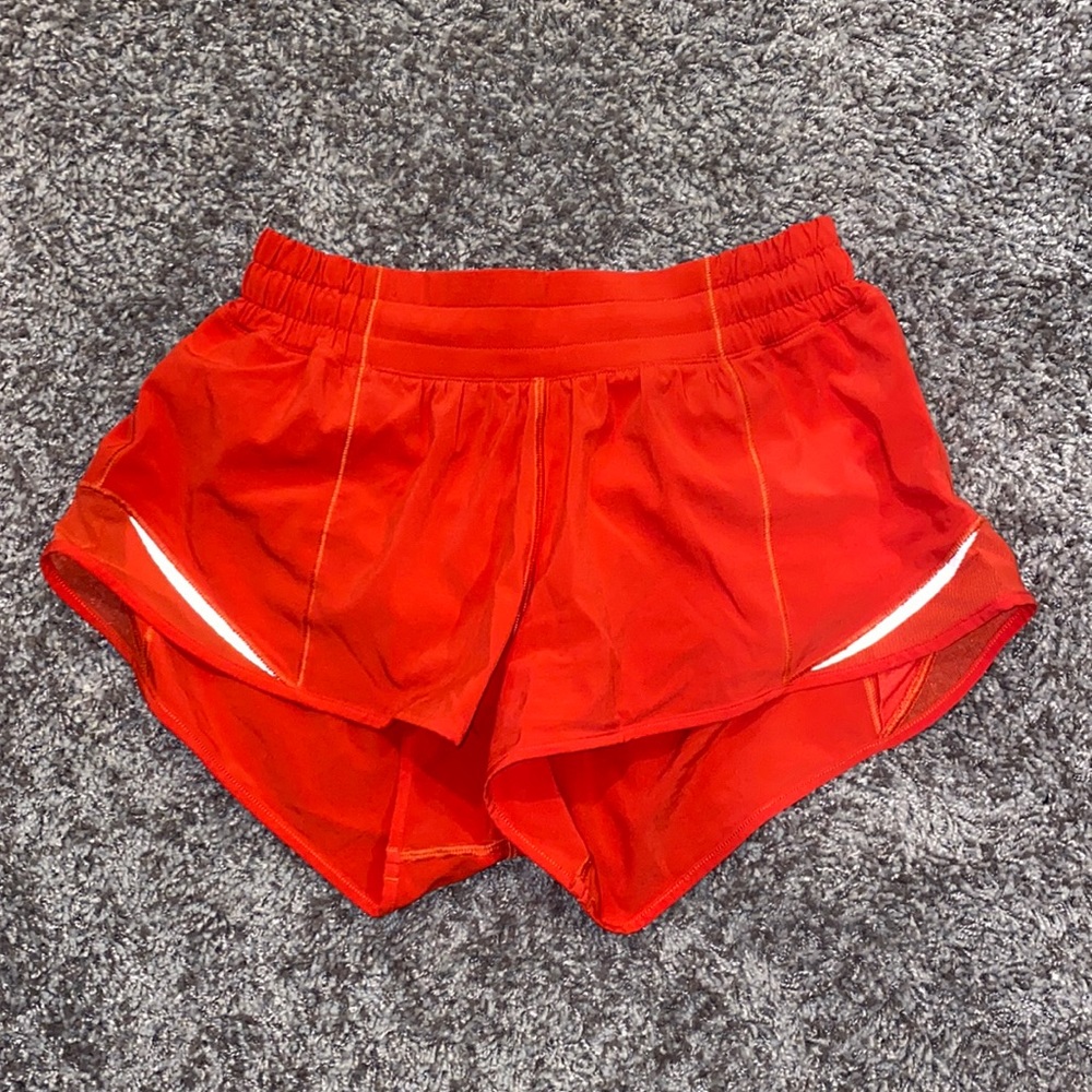 Lululemon Hotty Hot shorts